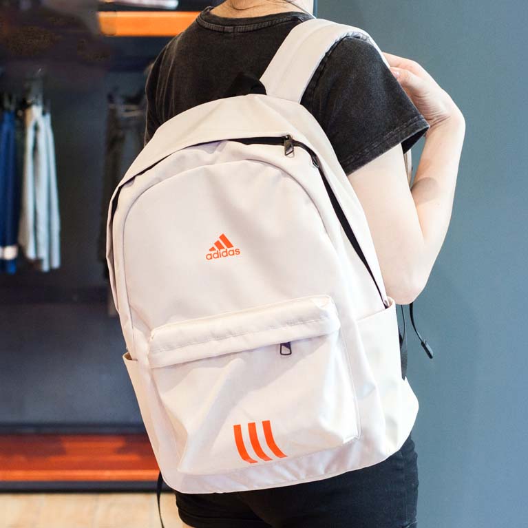 Adidas Mochila Badge 3 Tiras 27L - Beige - Imagen 2